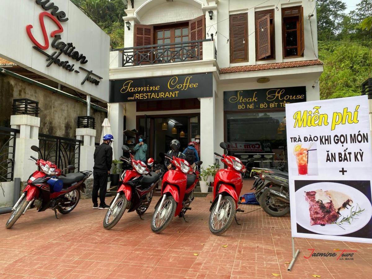 Jasmine Hostel And Motorbike Tours Ha Giang Exteriér fotografie